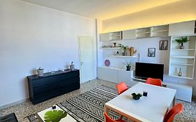 4 Balconi House- Appartamento Moderno A Lecce