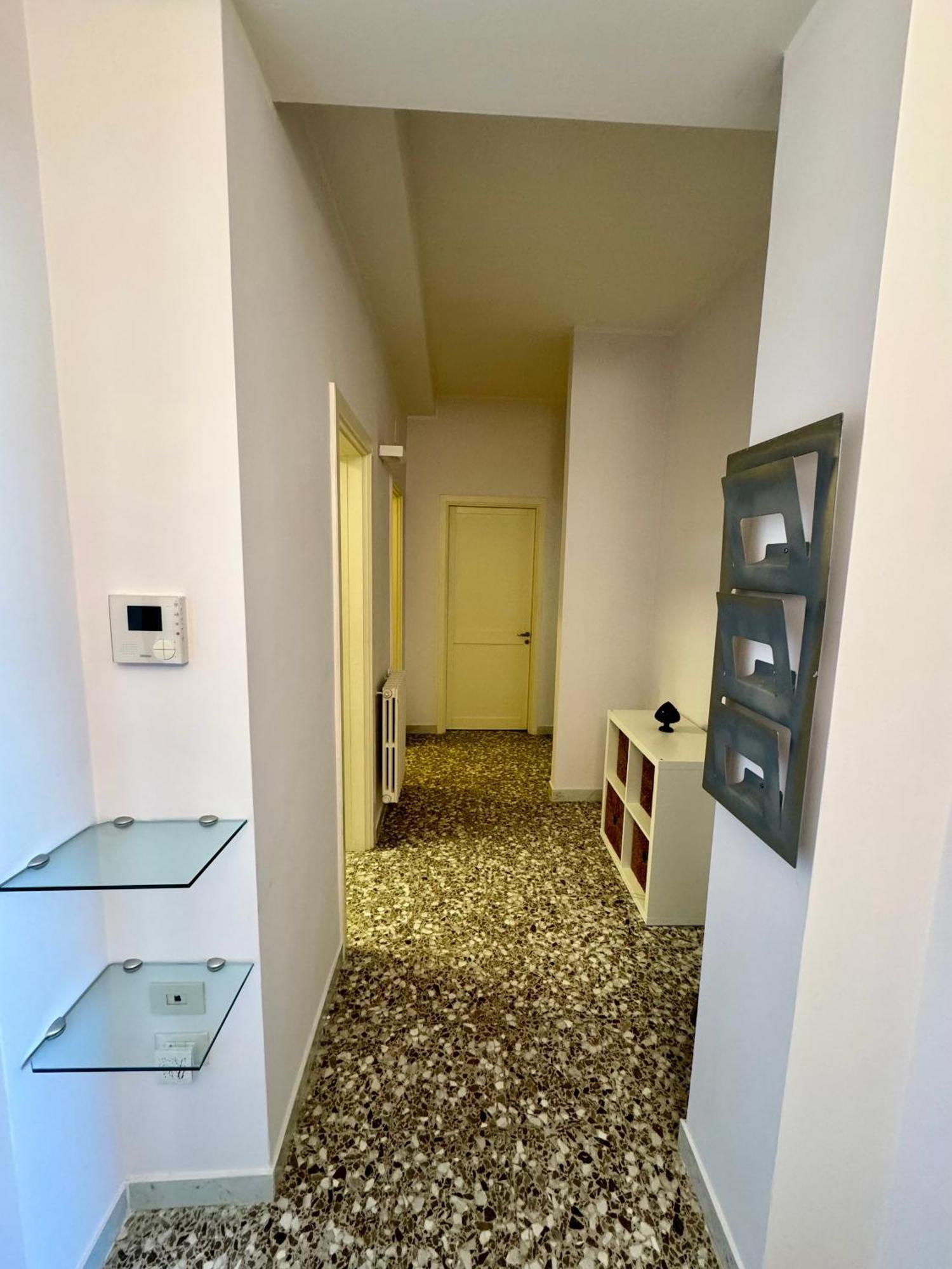 4 Balconi House- Appartamento Moderno A Lecce Esterno foto